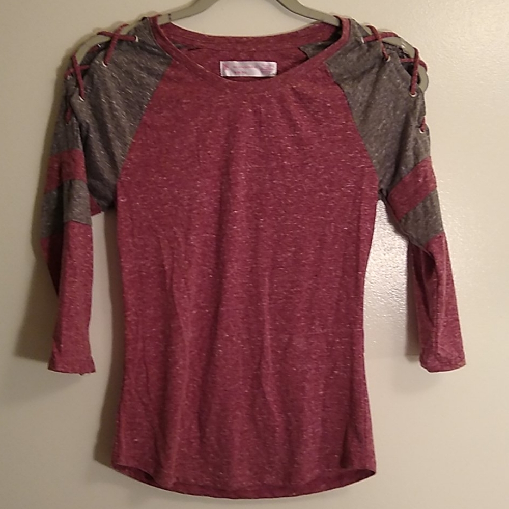 Maroon baseball tee